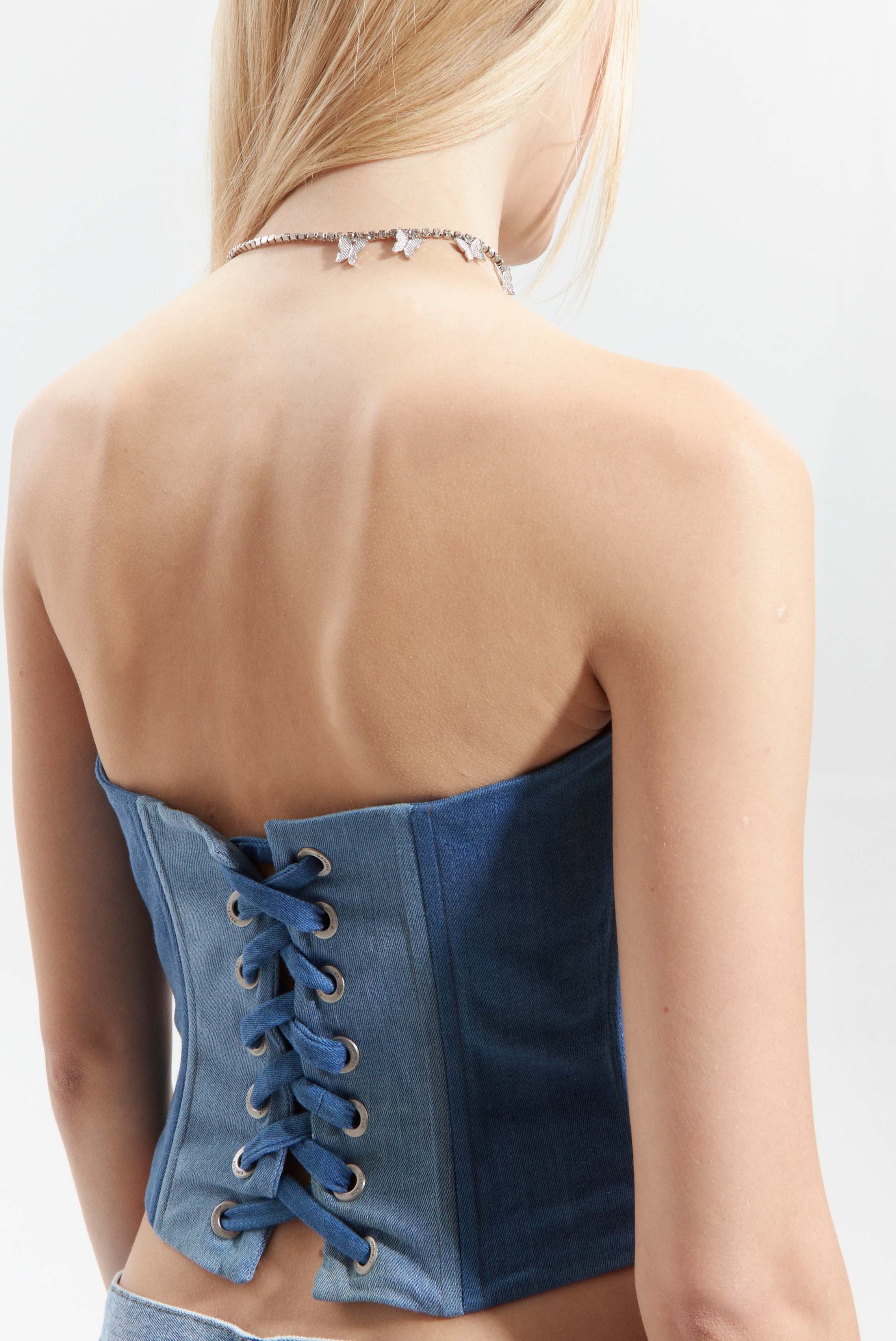 CORSET RUNWAY