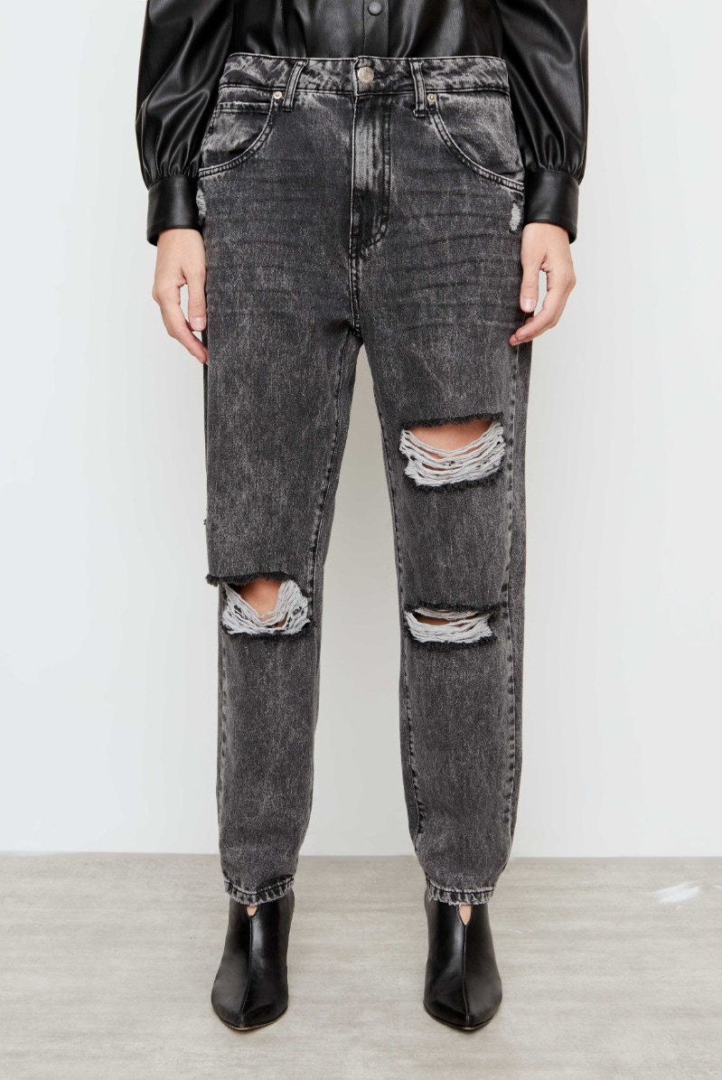 JEANS CARROT SUKI BLACK DESTROYED