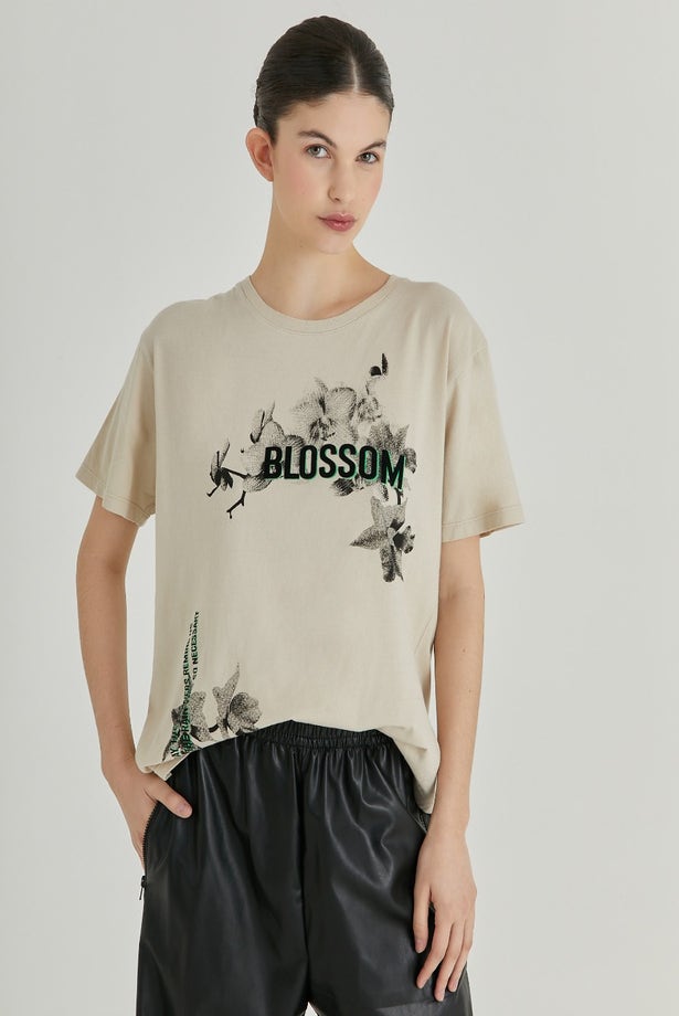 REMERA BLOSSOM