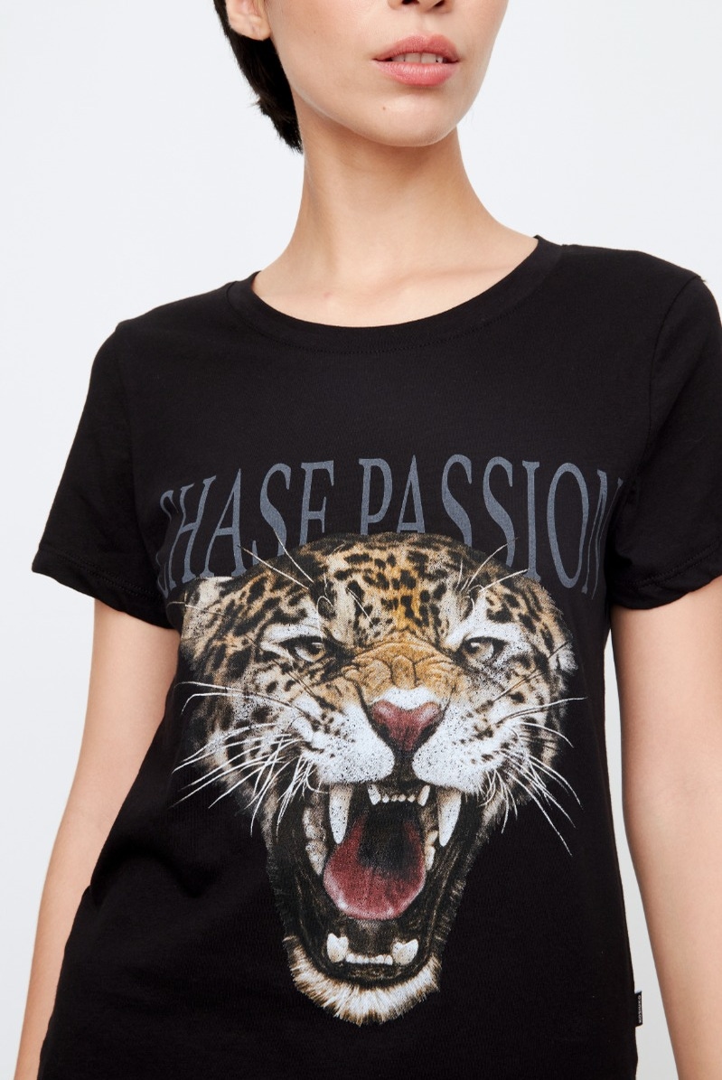 REMERA CHASE PASSION