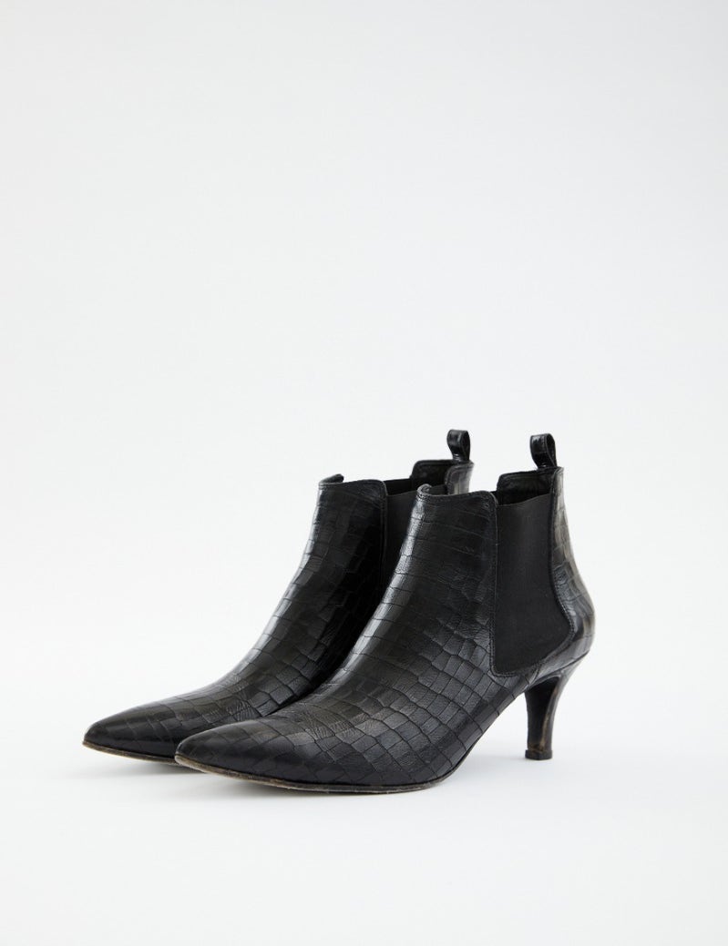 BOTA THIS LOVE