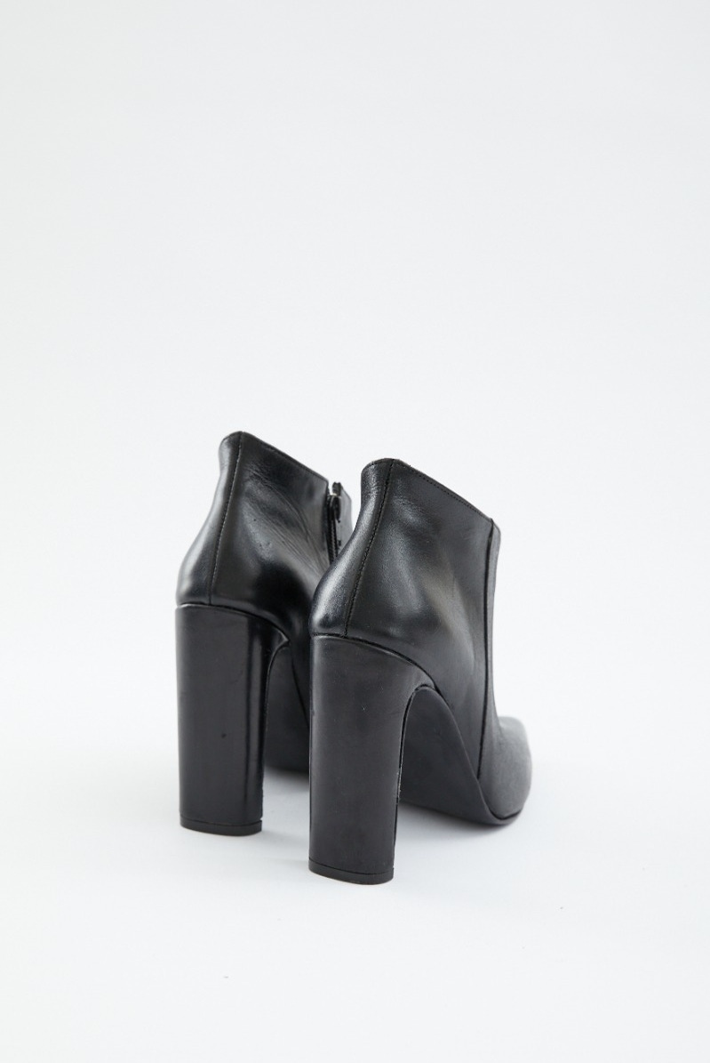 BOTA MY DARLING