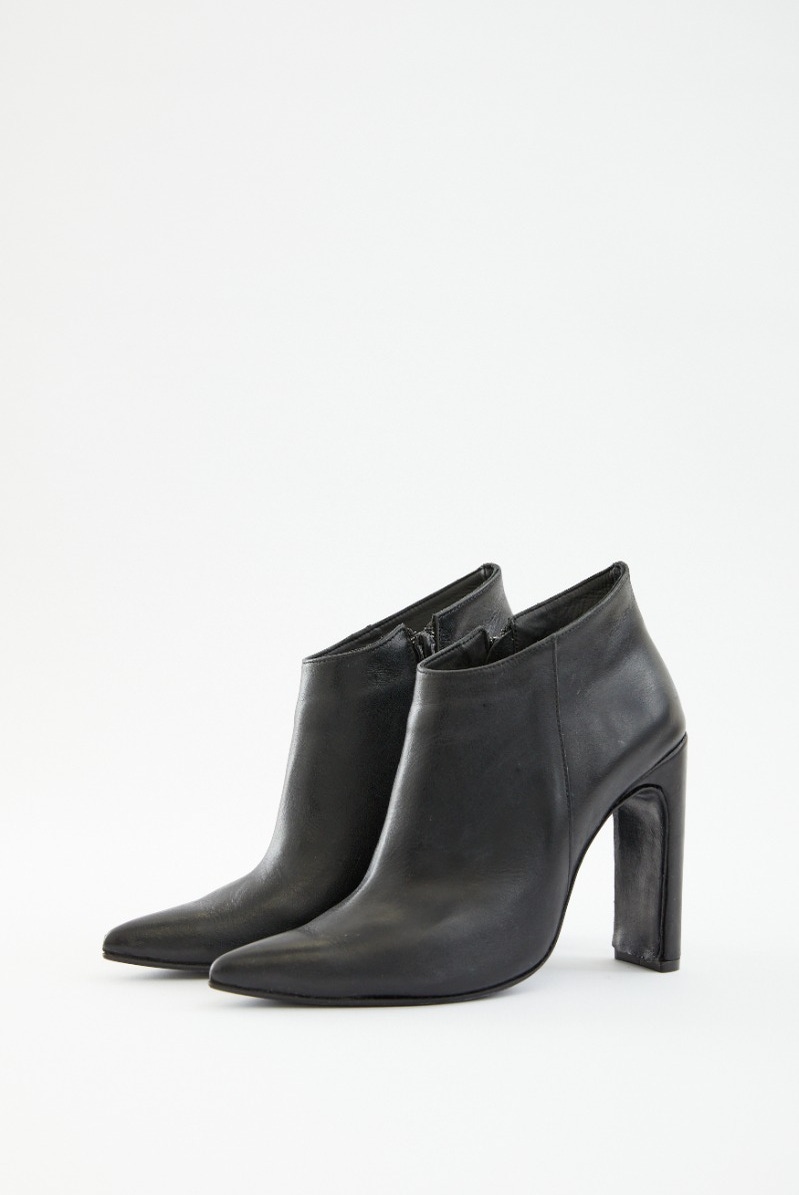 BOTA MY DARLING