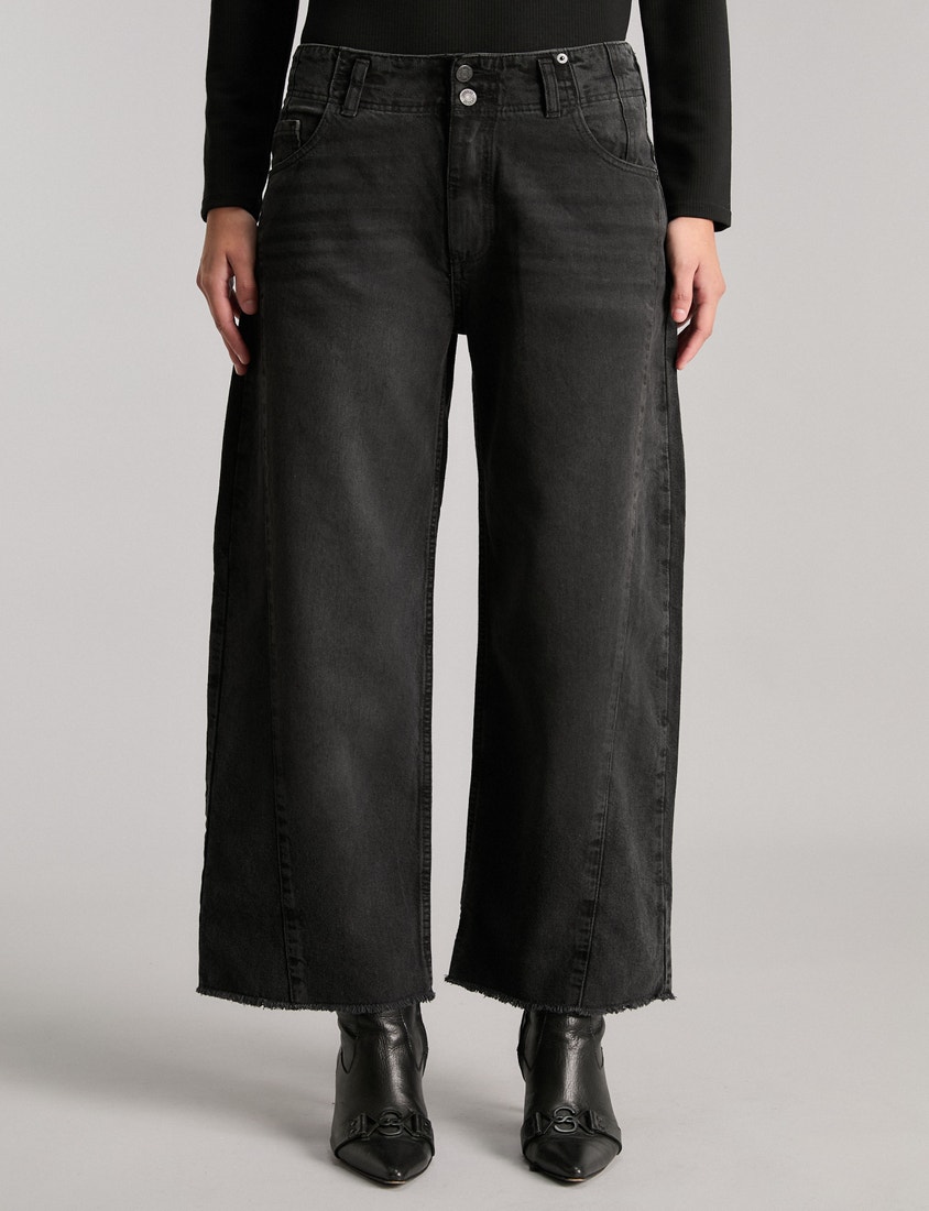 JEANS BARREL ULLA BLACK                                                                              