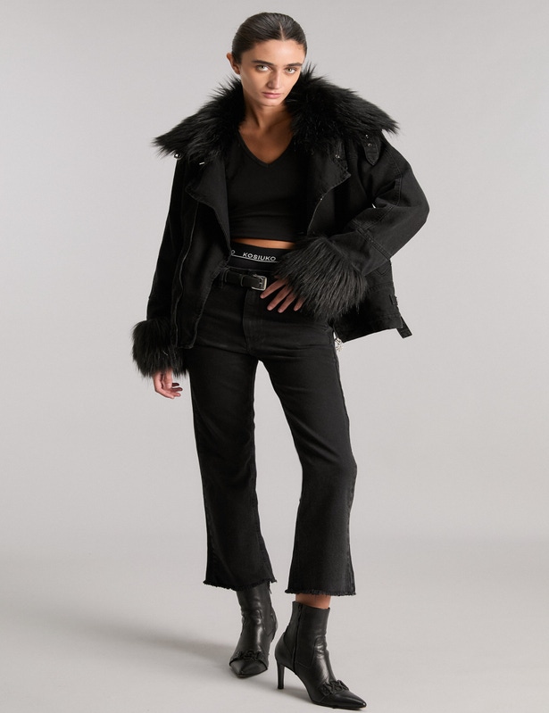 JEANS BOOTCUT CROP BLACK                                                                             
