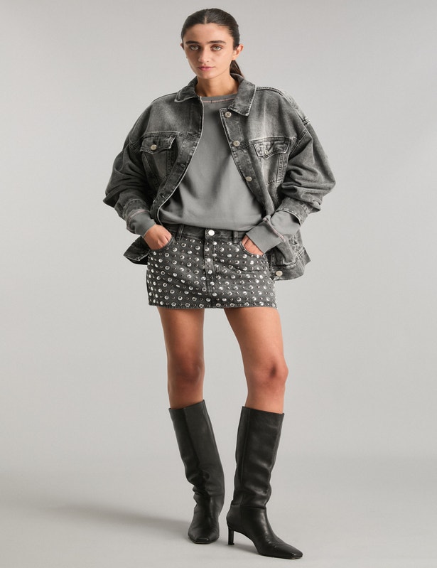MINI BOXY BIG STUDS