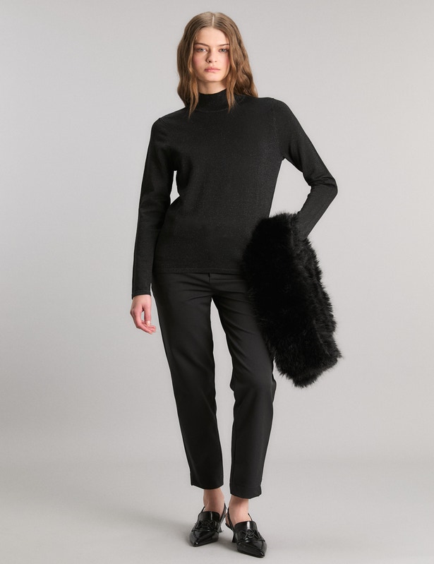 POLERA MANEATER BLACK                                                                                