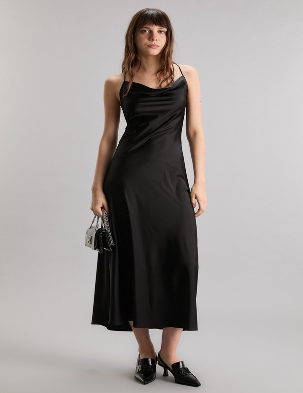 VESTIDO NEW CLASSIC                                                                                  